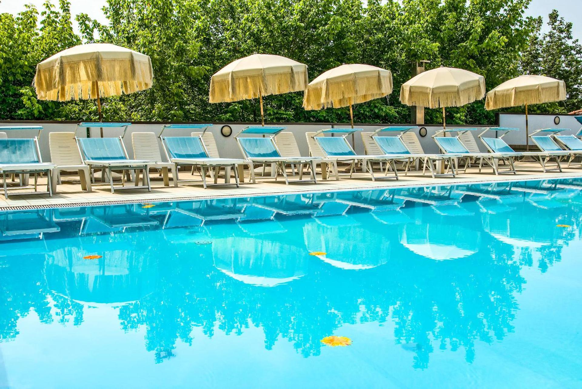 Hotel & Residence Parador Чезенатико Экстерьер фото